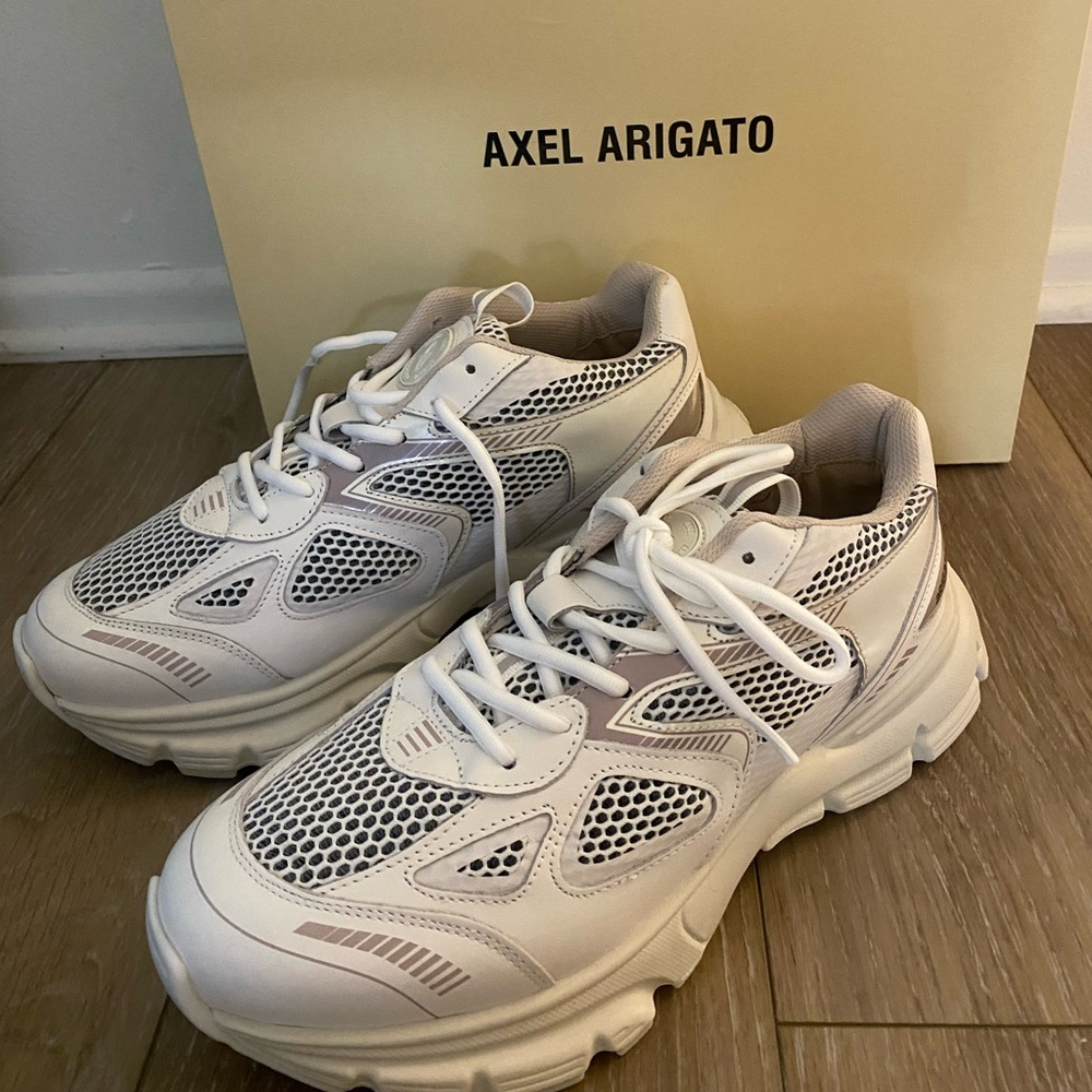 Axel Arigato Sneakers